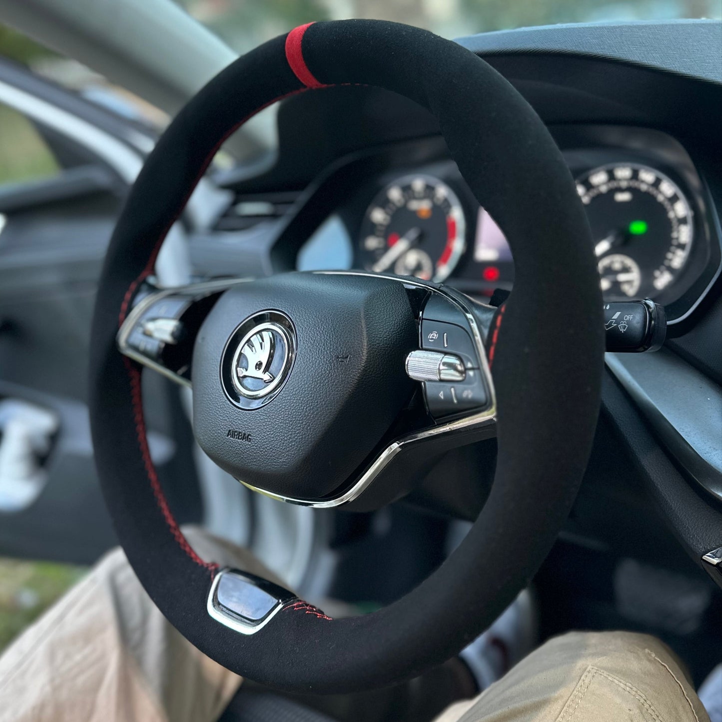 Alcantara - פס בצבע