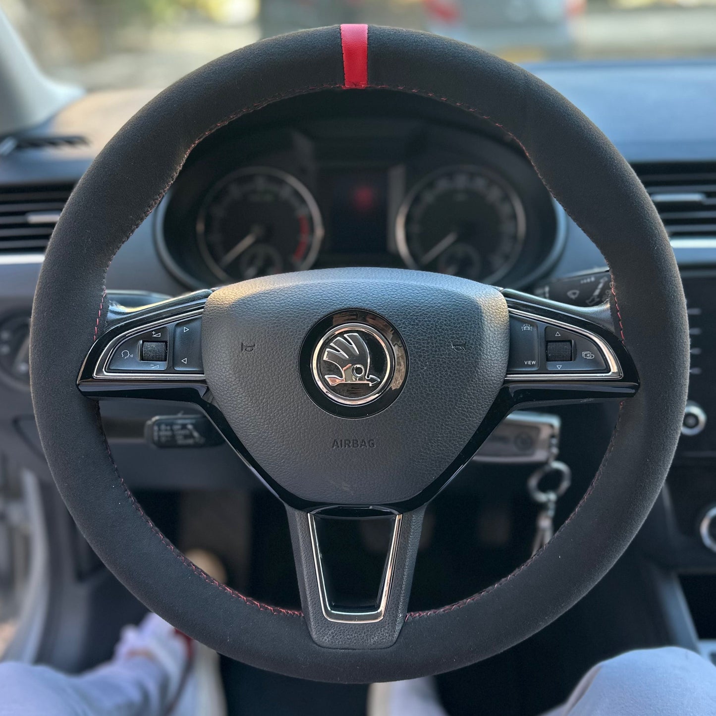 Alcantara - פס בצבע