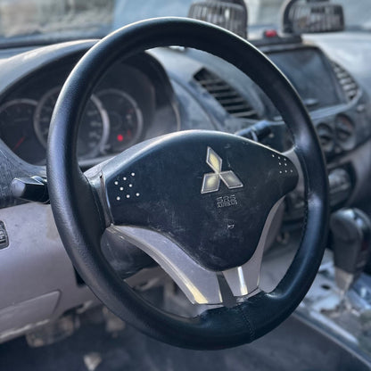 עור עבה לטנדרים/ג׳יפים