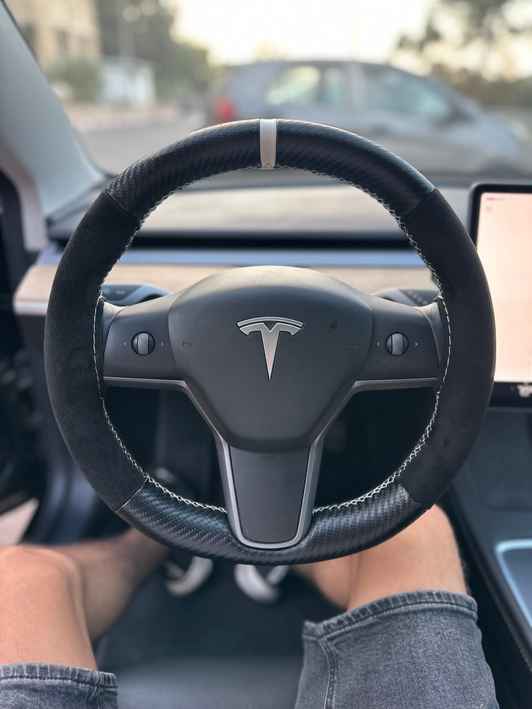 Carbon Alcantara