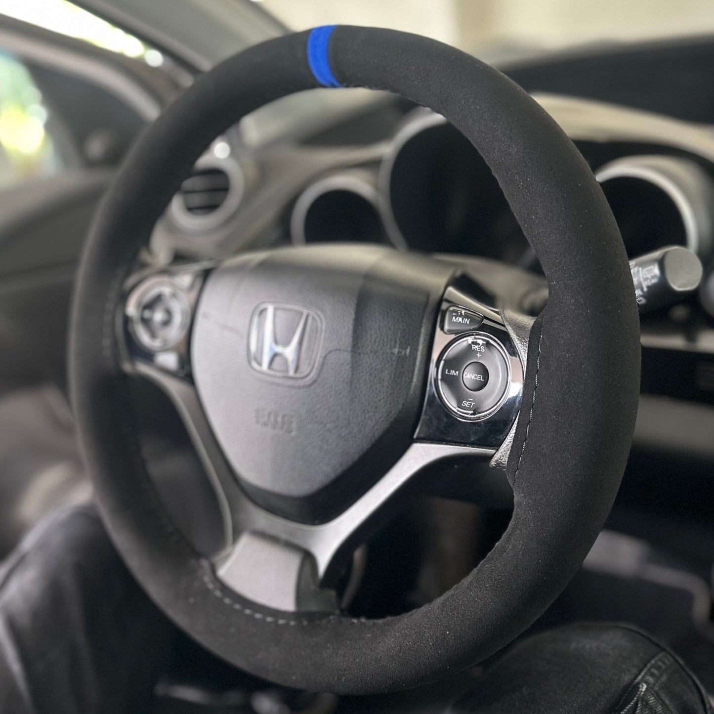 Alcantara - פס בצבע