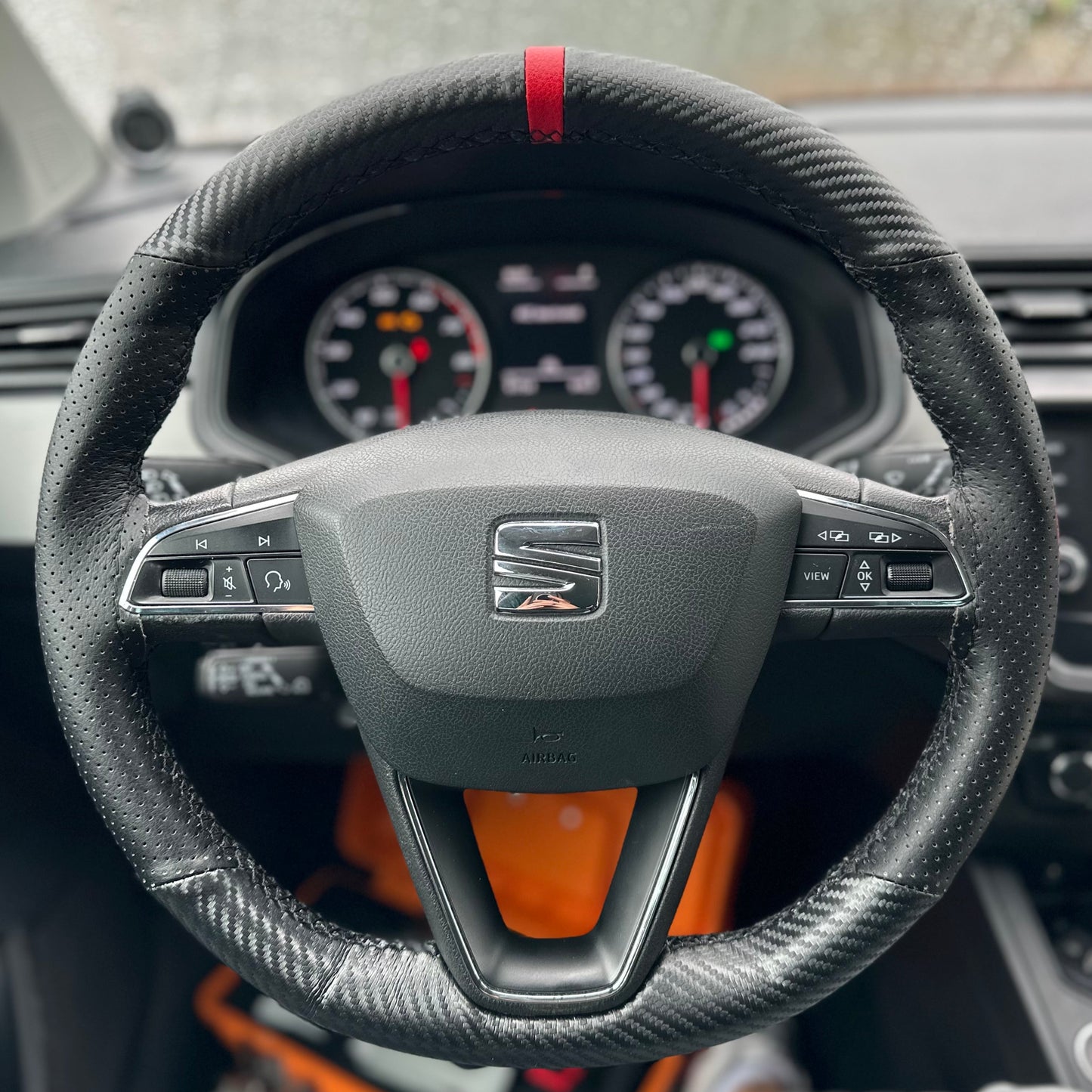 Natural Carbon - עם פס בצבע