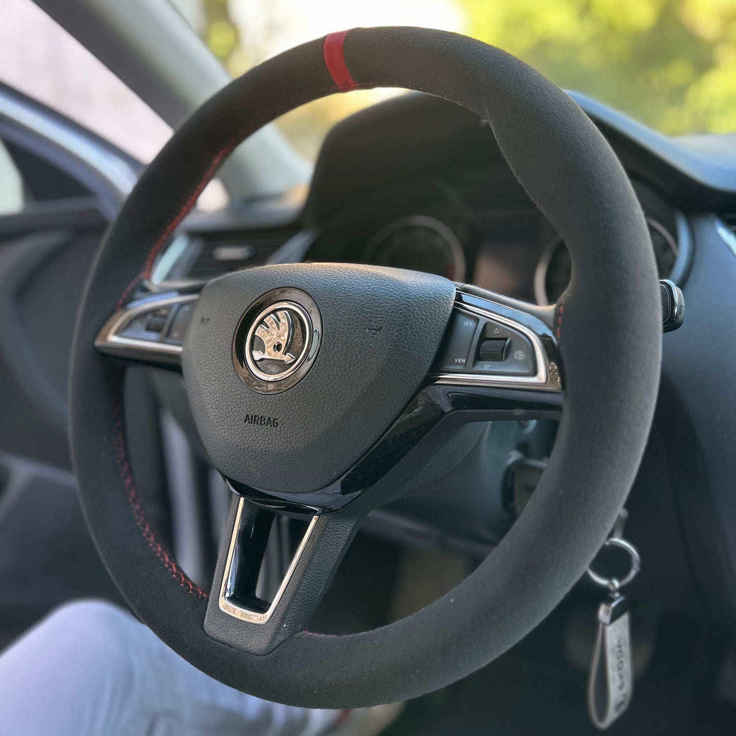 Alcantara - פס בצבע