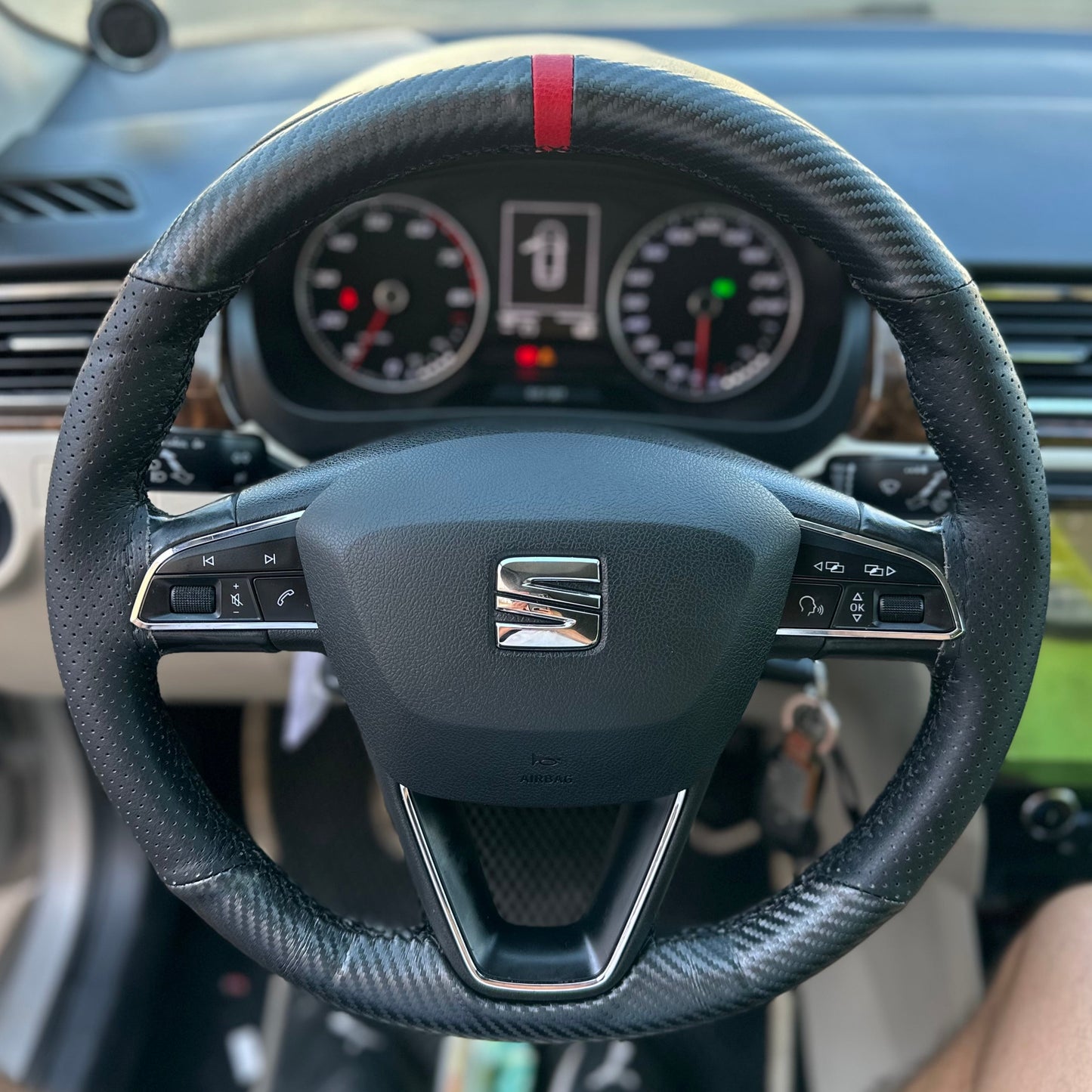 Natural Carbon - עם פס בצבע