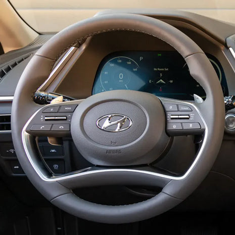 Hyundai - Sonata VIII STARIA (2020-2024)